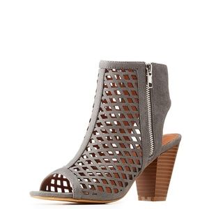 *LAST CHANCE* Laser Cut Sandals Size 9